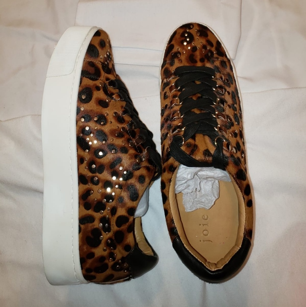 Shoes - Picture 2 of 2